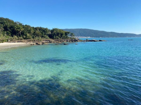 Conforto e proximidade ao mar em Bombinhas